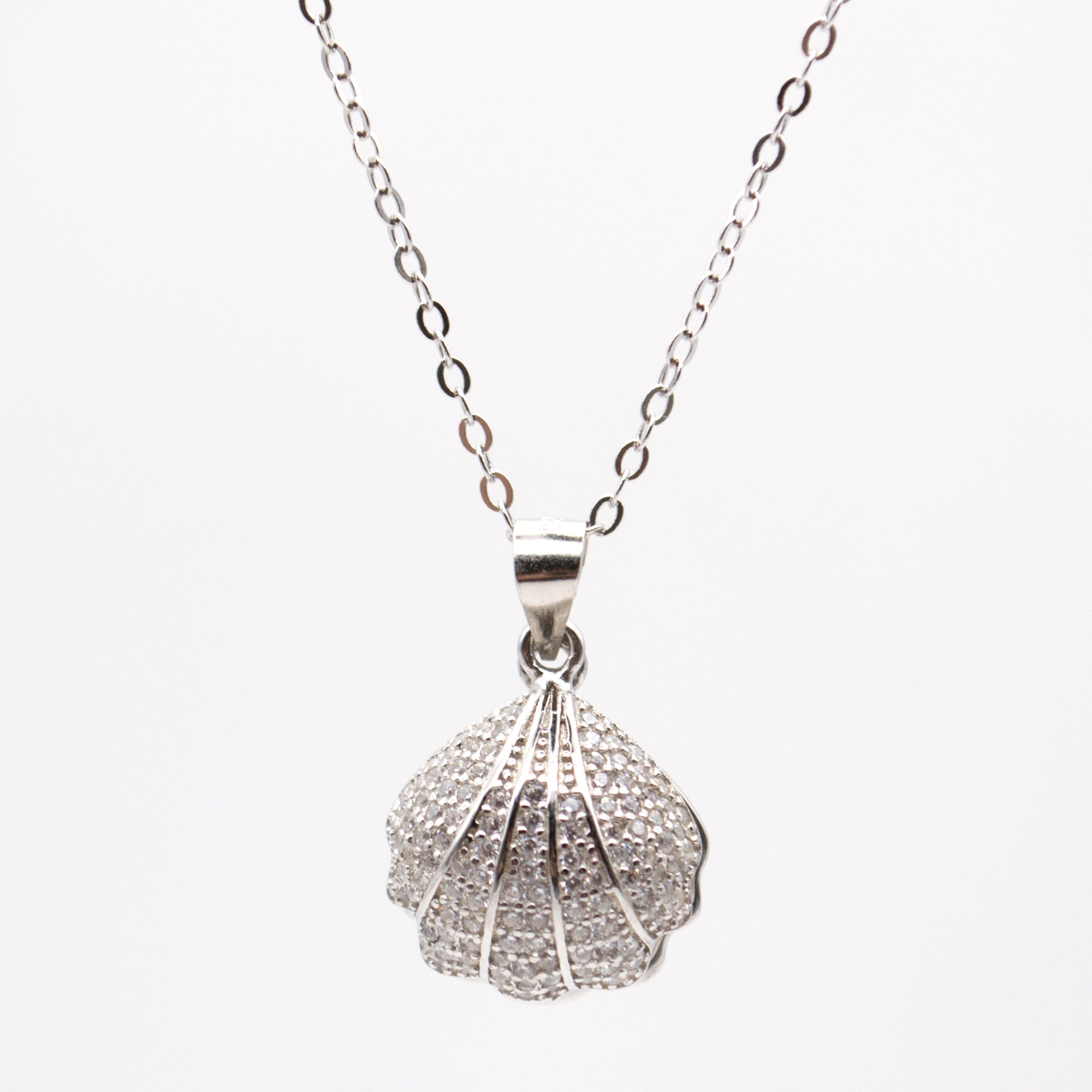 Jewdii 925 Sliver Pendant Shell & Pearl Necklace